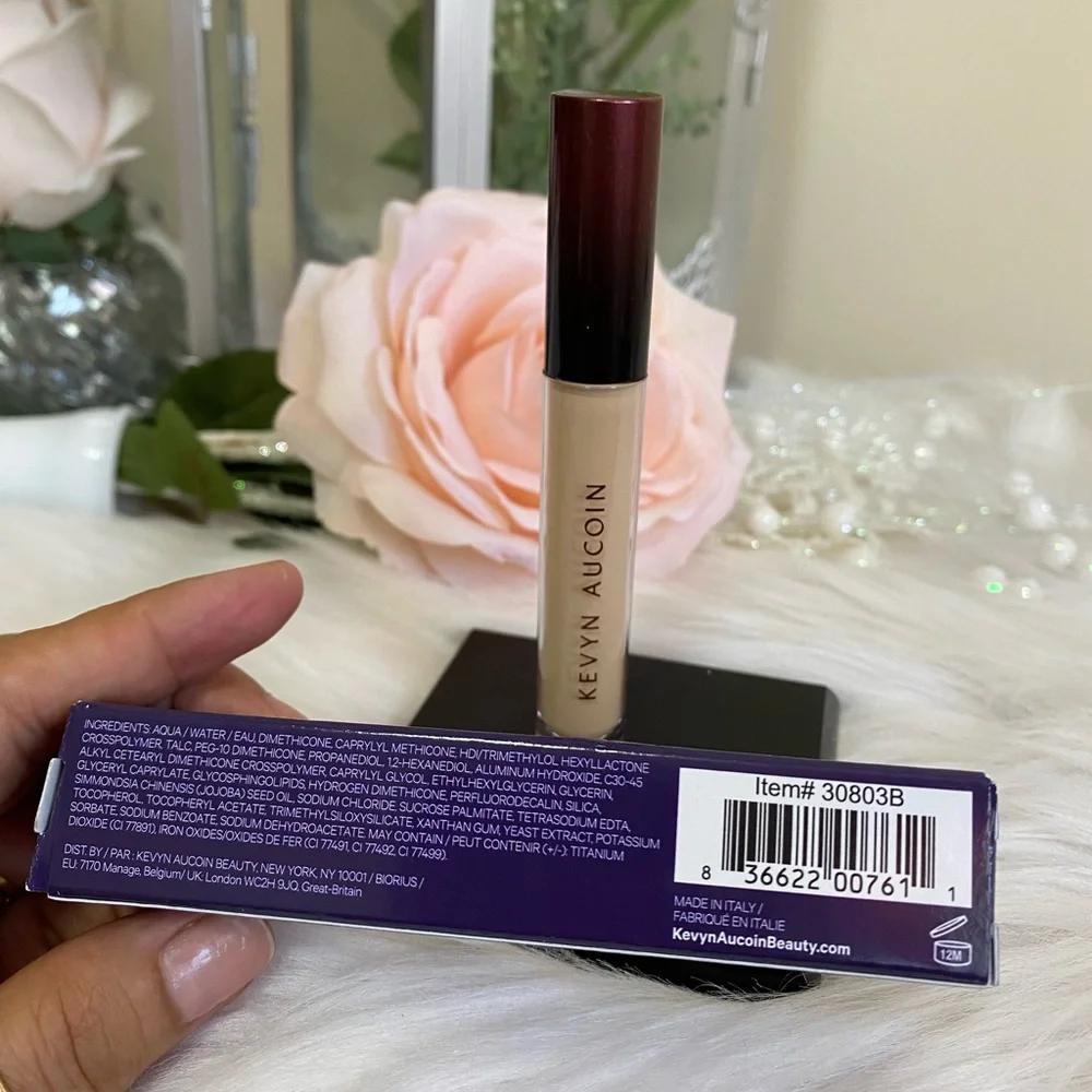 Kevyn Aucoin The Etherealist Super Natural Concealer Medium EC 03. Concealer